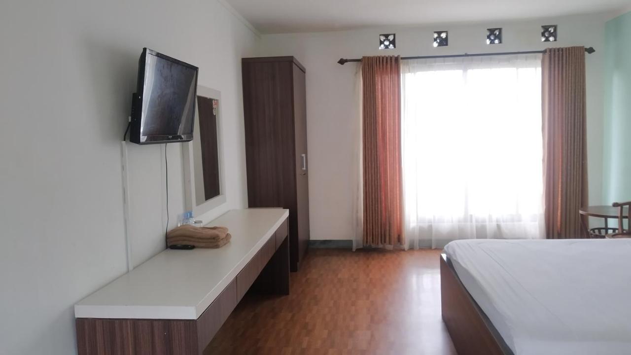 Puncak Village Hotel & Kampung Main Anak Gadok エクステリア 写真